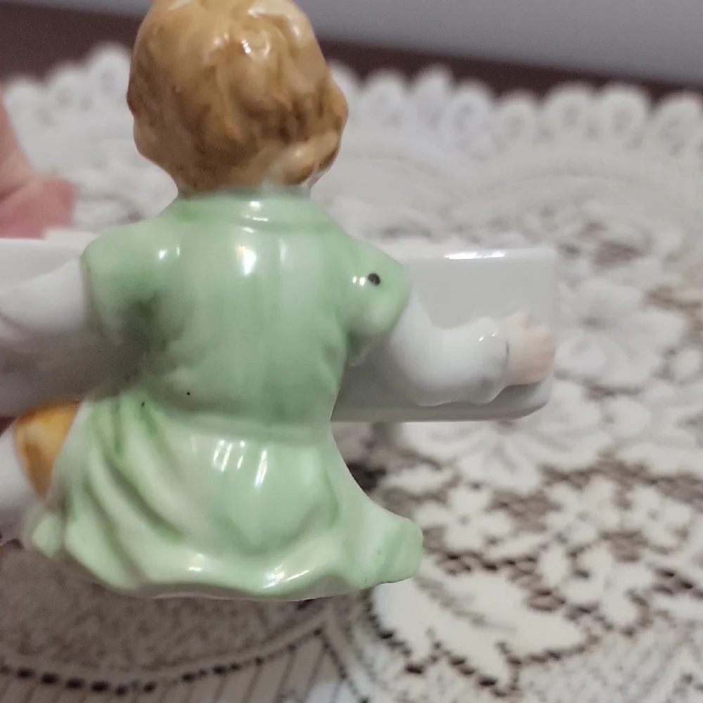 Vintage Ashtray And Cigarette Holder